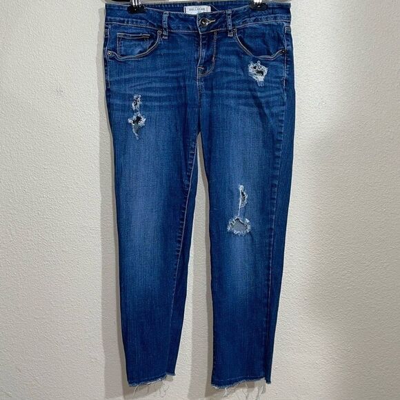 Bullhead black distressed raw hem cropped jeans - Picture 1 of 11